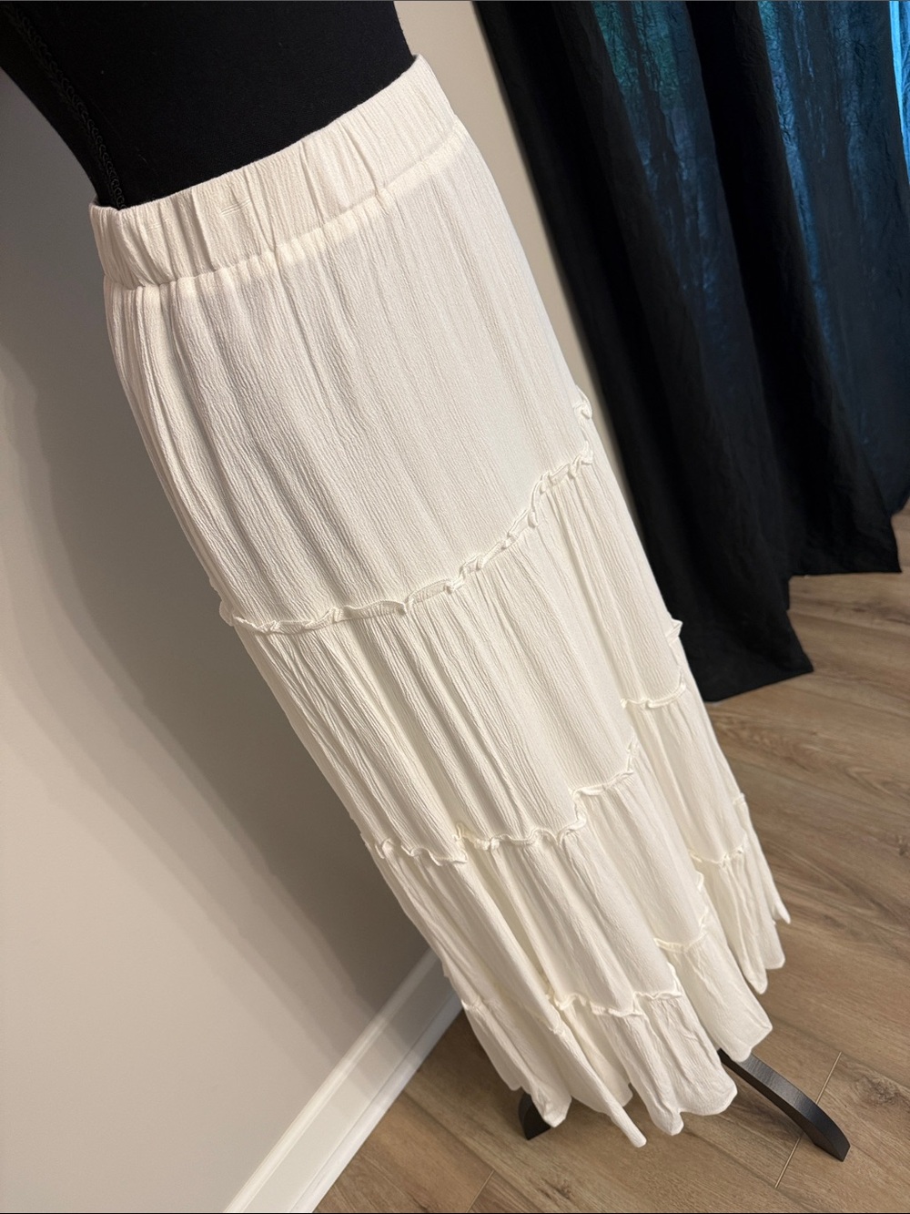 Princess Polly Miriah Maxi Skirt - Picture 2 of 9